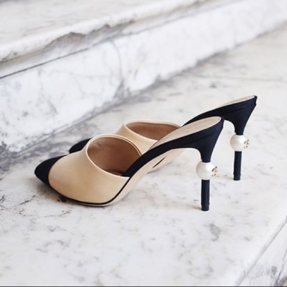 Looking for Chanel pearl mules size 37 or 37.5
